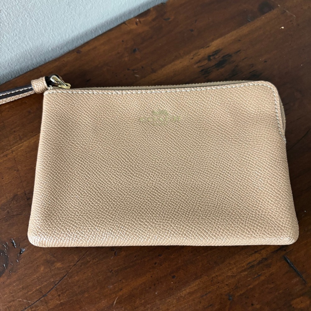 Coach Corner Zip Wristlet Blush Glitter Crossgrain Leather Gold Hardware F15154